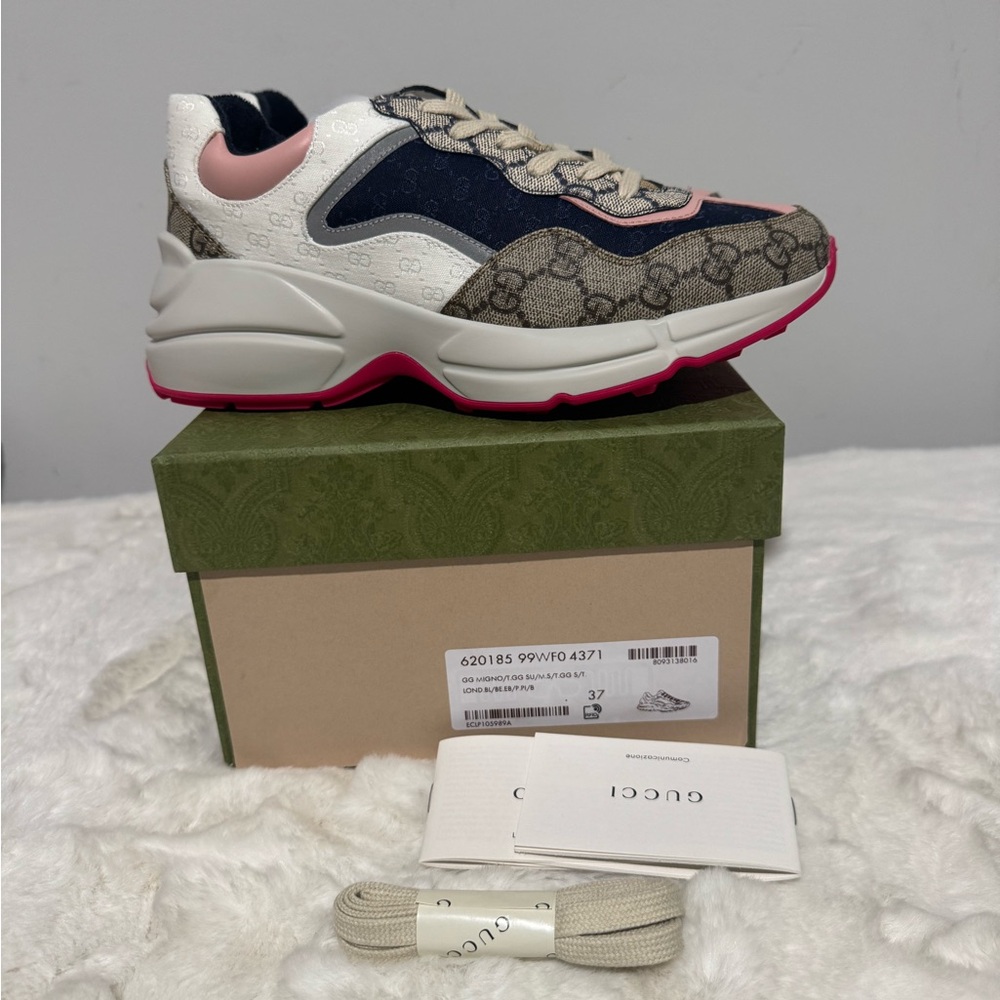 Gucci Women's Pink and Navy Rhyton Sneakers - Picture 5 of 5